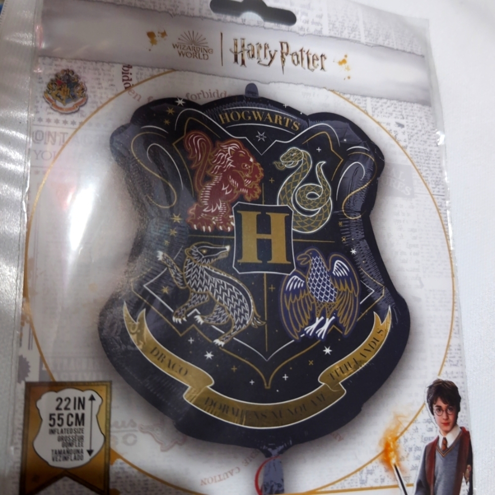 Harry Potter Hogwarts Crest Balloon